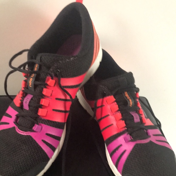 New Balance Runners - Picture 2 of 2